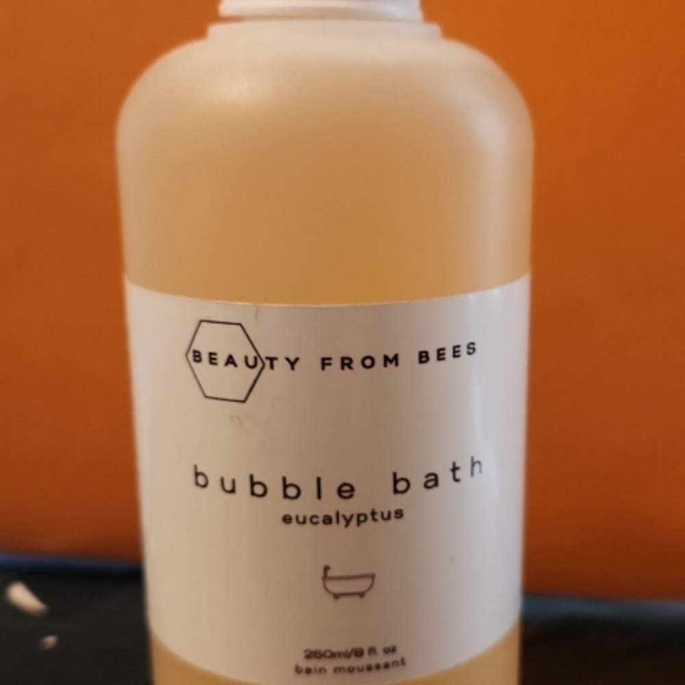 NEW Beauty from Bees bubble bath Eucalyptus